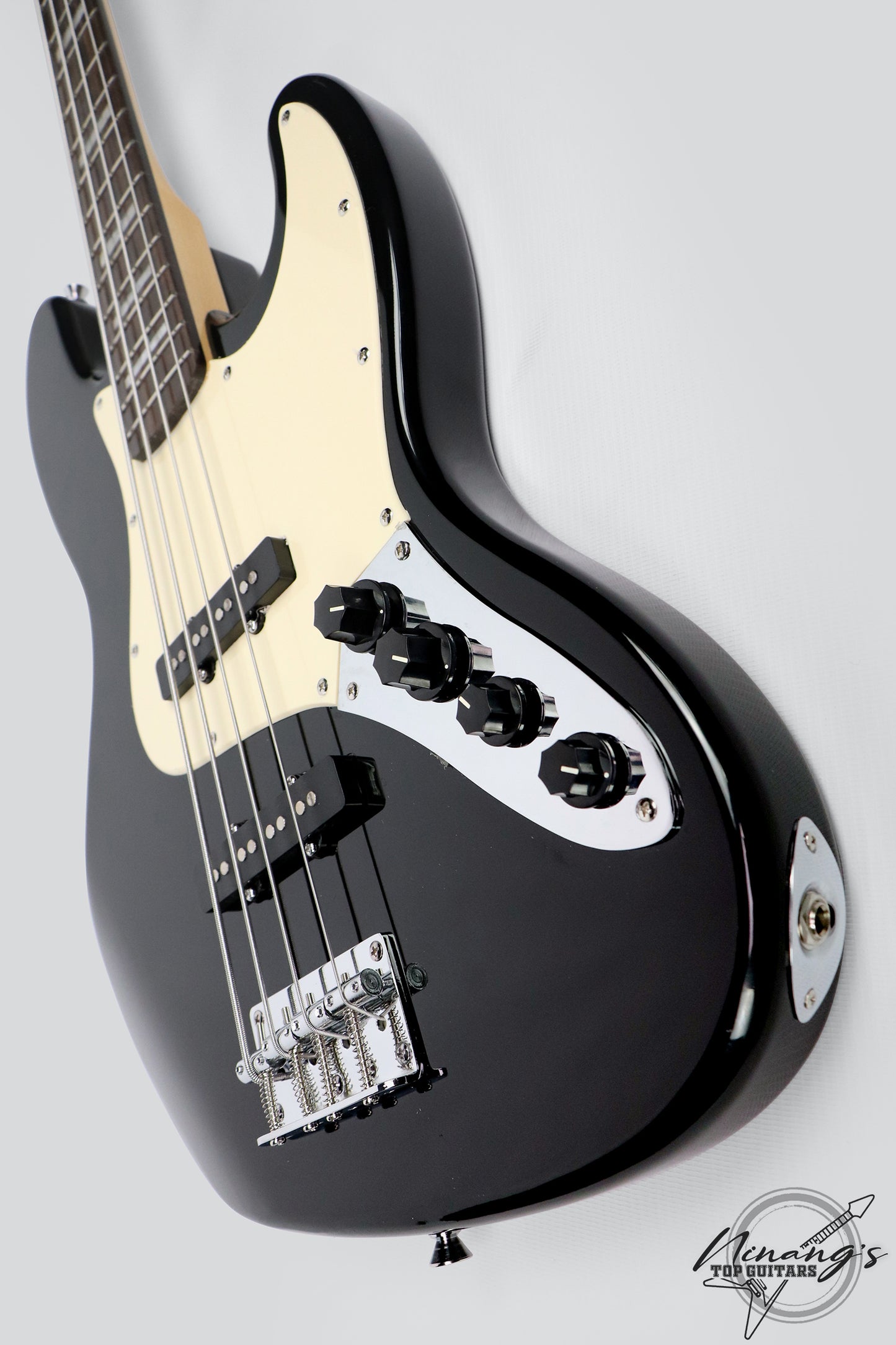 JCraft JB-2A 4-String Jazz Bass Black