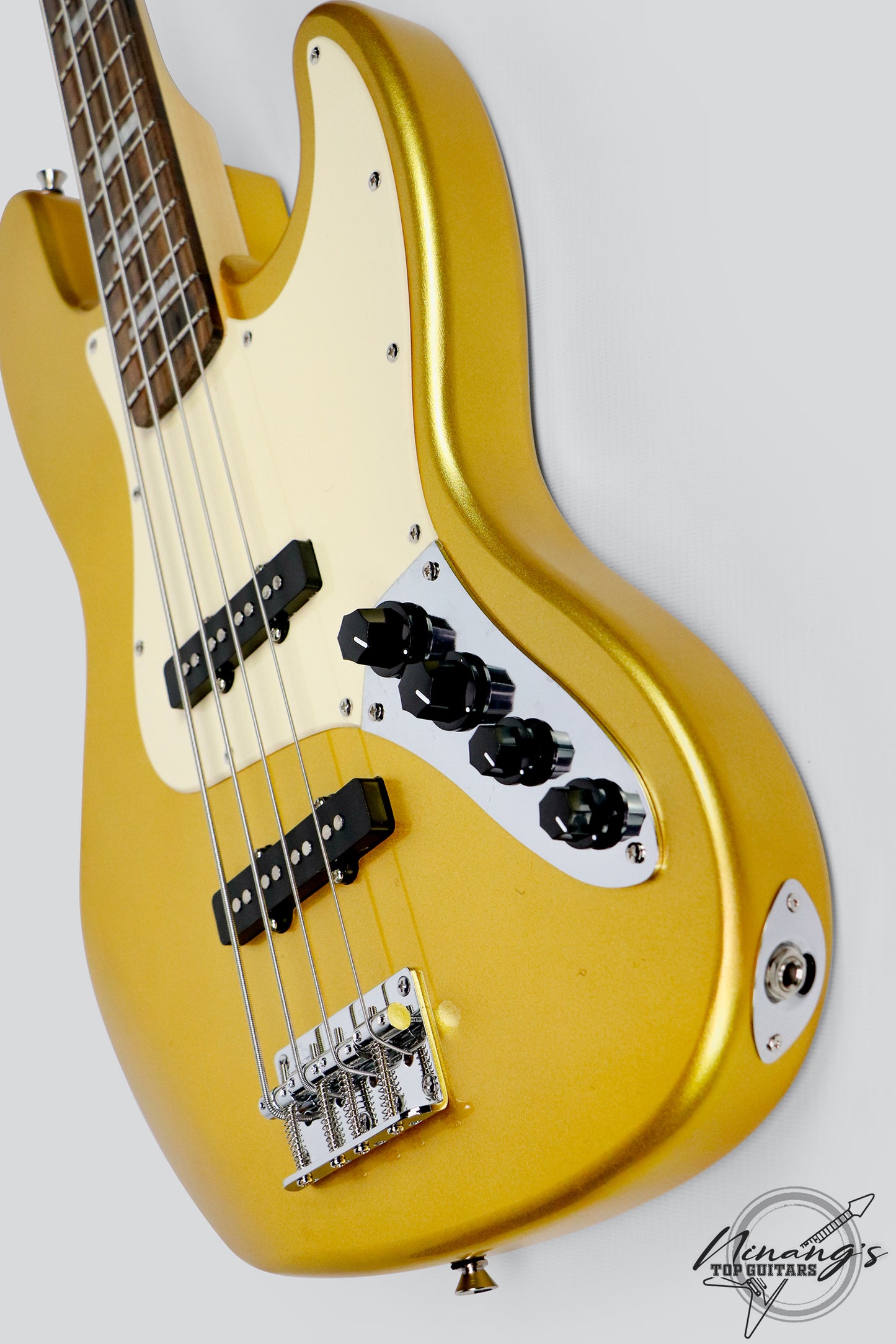 JCraft JB-2A 4-String Jazz Bass Metallic Gold